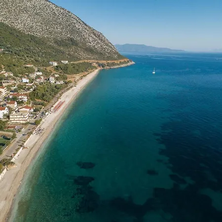 Akrogiali Aparthotel