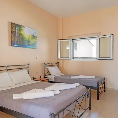 Aparthotel Akrogiali Poros (Kefalonia)